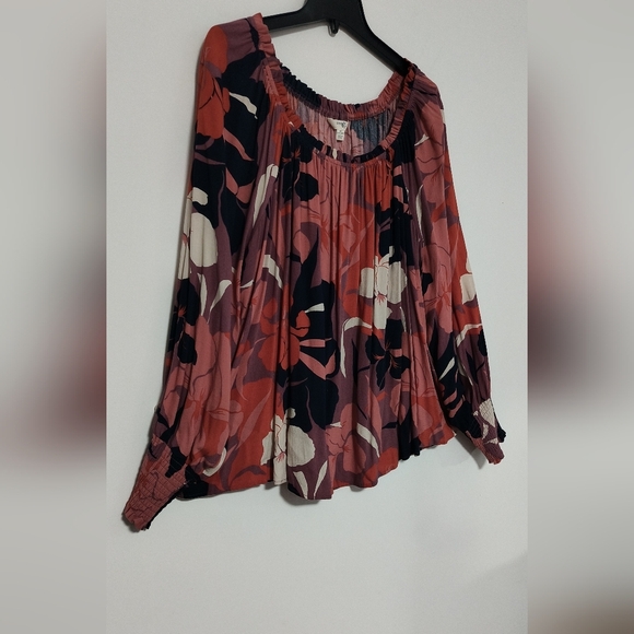 [5x$20] Oversized Floral Top - Size 2X - Picture 2 of 8
